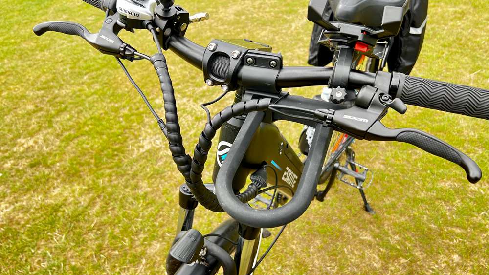 Elcykel med U-lås