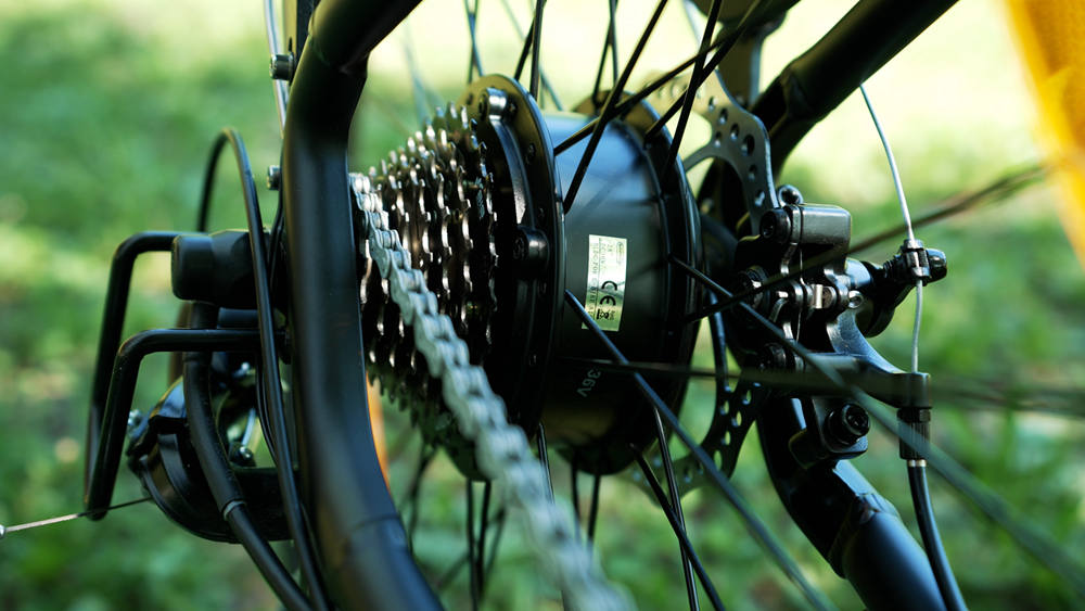 elektrisk navmotor på elcykeln