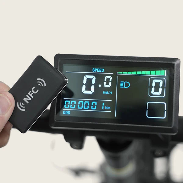 NFC-Karte entsperrt das Eskute D202 E-Bike durch kontaktloses Startsystem